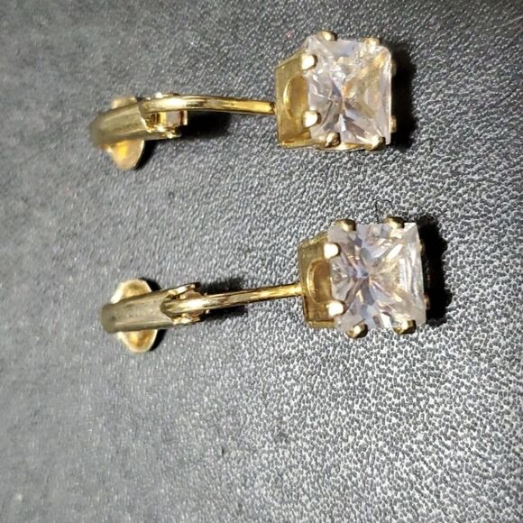 Gold tone rhinestone clip on earrings - Picture 4 of 7